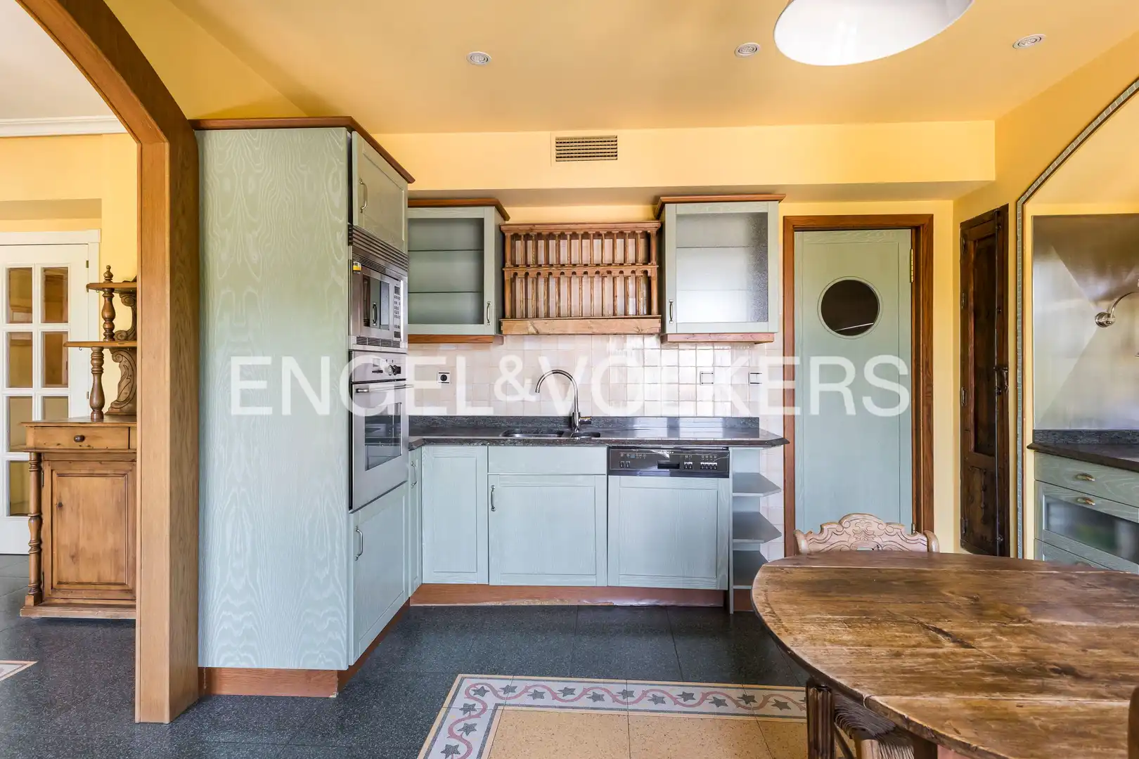 Kitchen of Houses for sale in Velilla de San Antonio  with Air Conditioner, Heating and Terrace