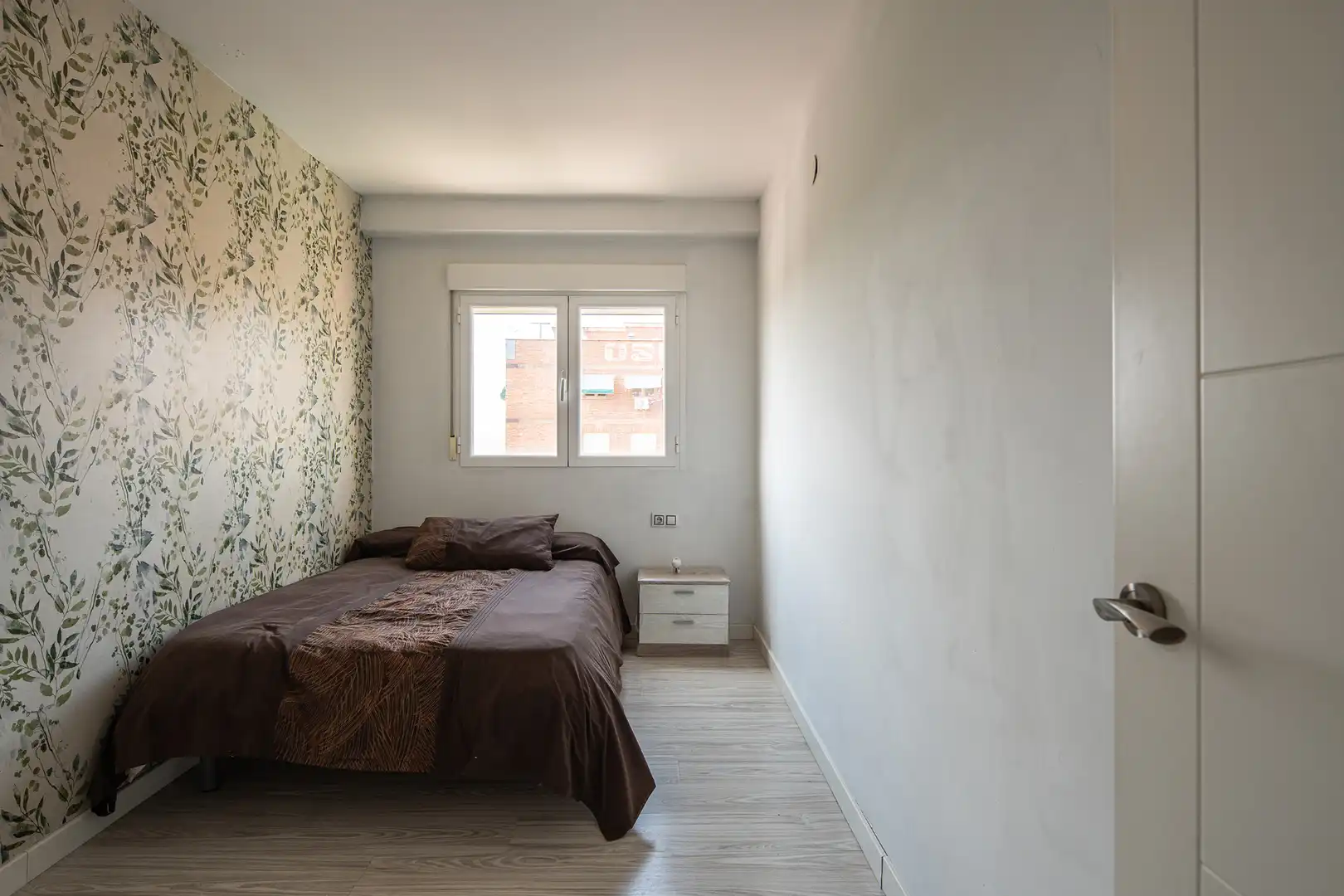 Bedroom of Flat for sale in Granada  with Air Conditioner, Parquet flooring and Terrace