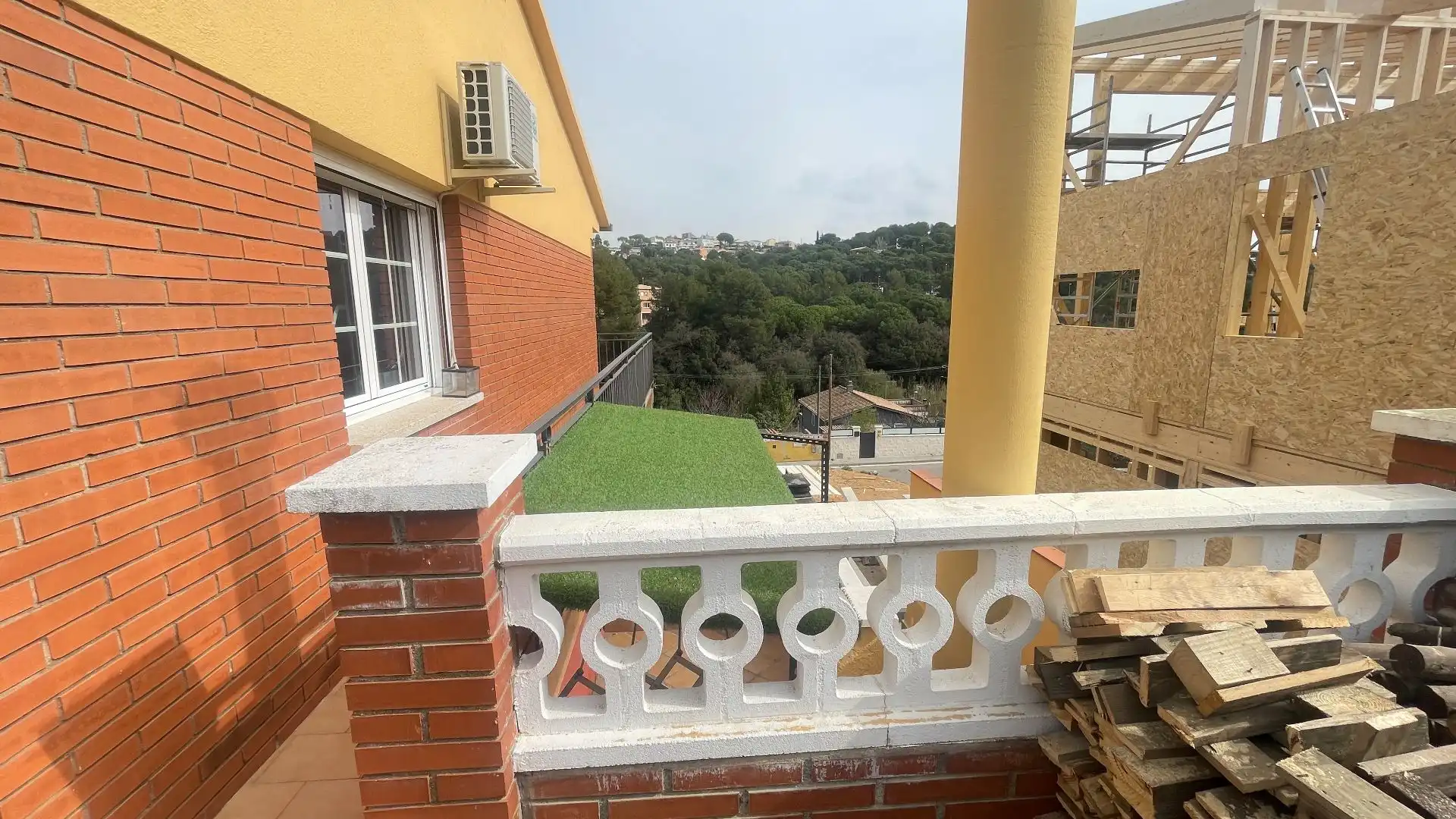 Terrassa de Casa o xalet en venda en Rubí amb Calefacció, Jardí privat i Terrassa