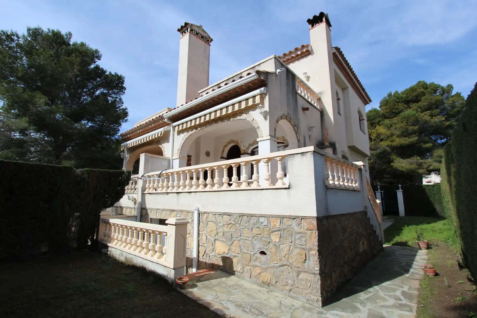 Vista exterior de Casa adosada en venta en Mont-roig del Camp con Calefacción, Jardín privado y Terraza