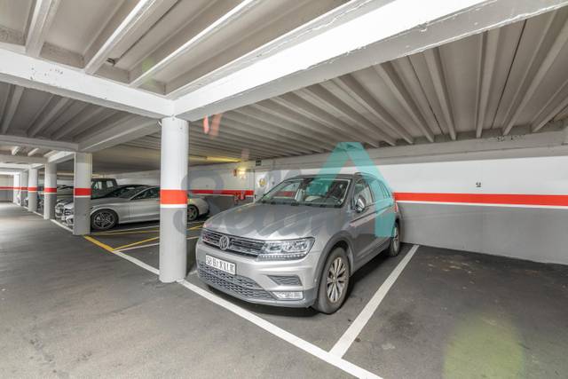 Garaje en Venta en Muñoz Degraín en Auditorio - Seminario - Parque de Invierno