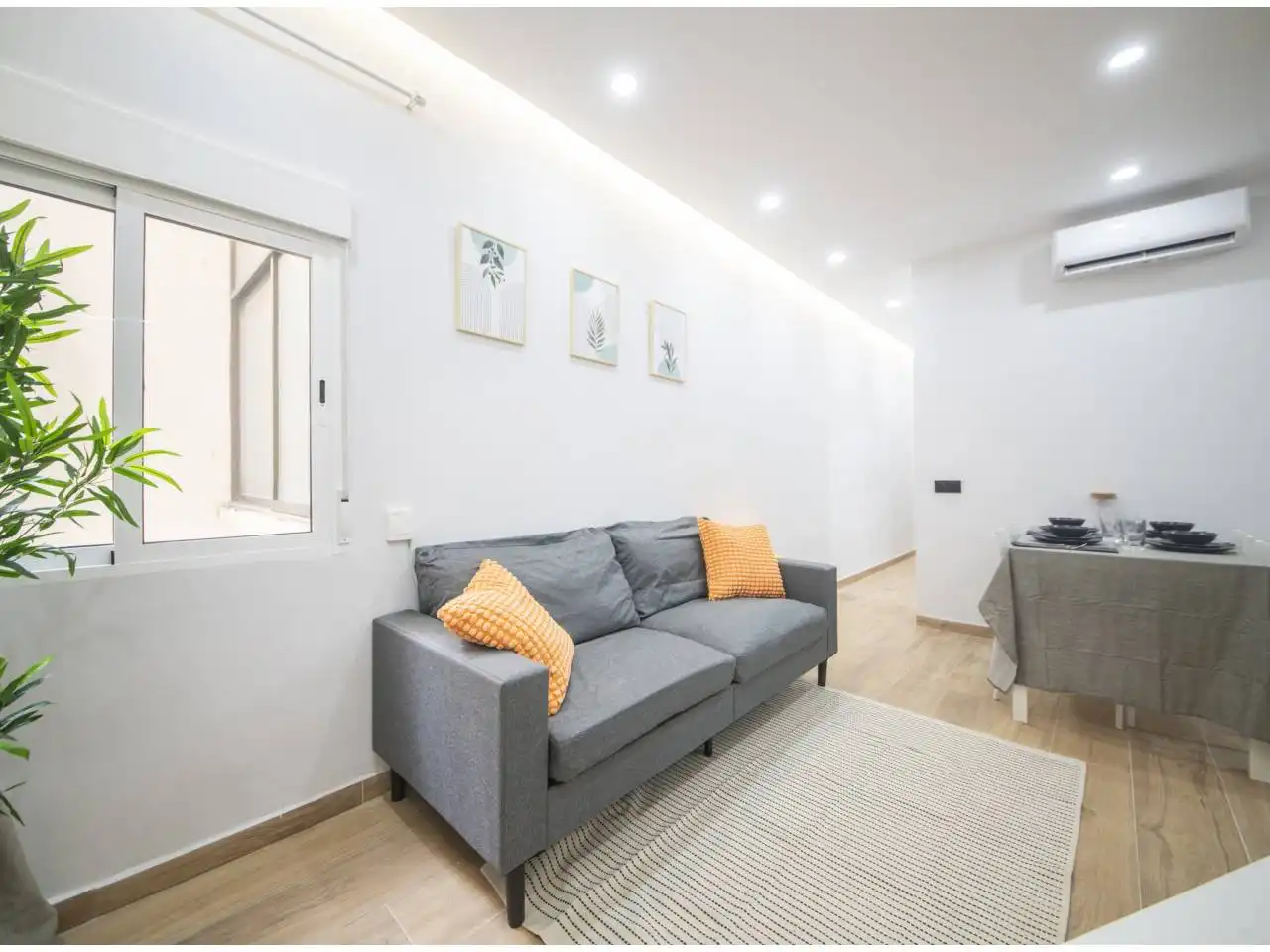 Living room of Flat for sale in Igualada  with Parquet flooring and Furnished