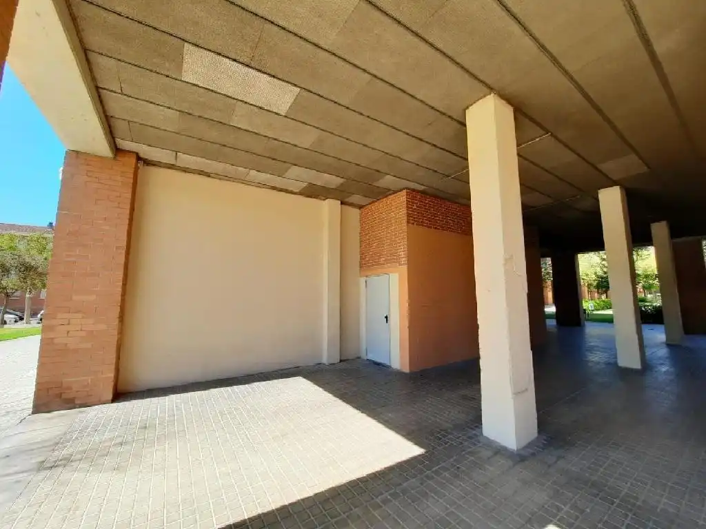 Local commercial à vendre à Carrer de Carmen Amaya, imagen 42