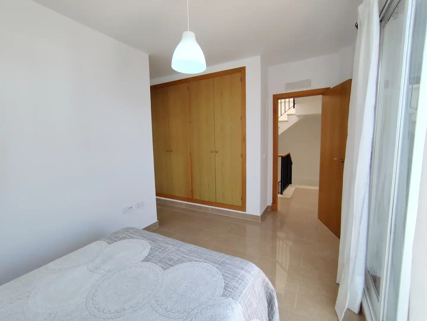 Habitación de Casa o chalet de alquiler en Sanlúcar de Barrameda con Terraza, Piscina y Amueblado