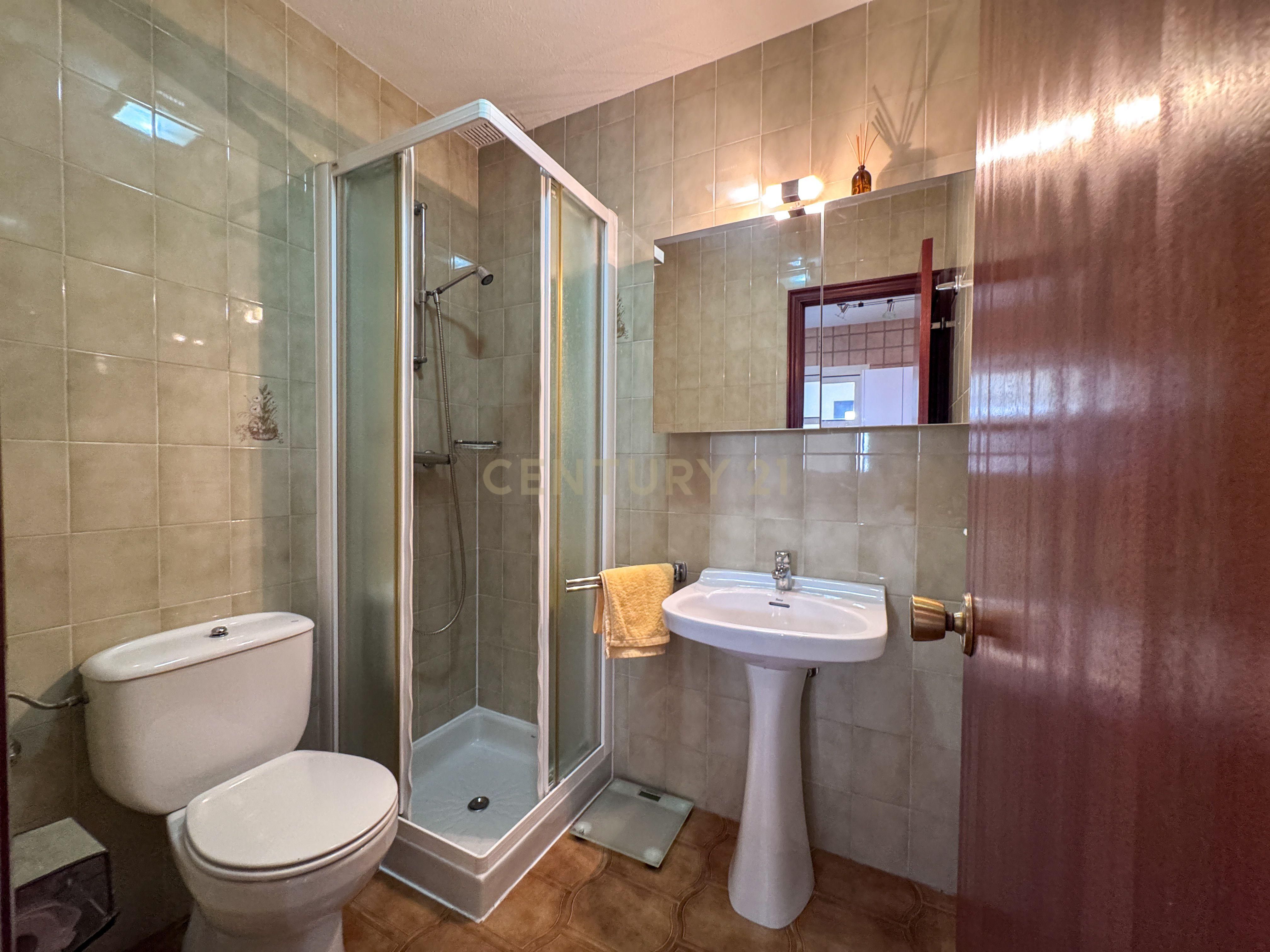 Bathroom of Single-family semi-detached to rent in Orihuela