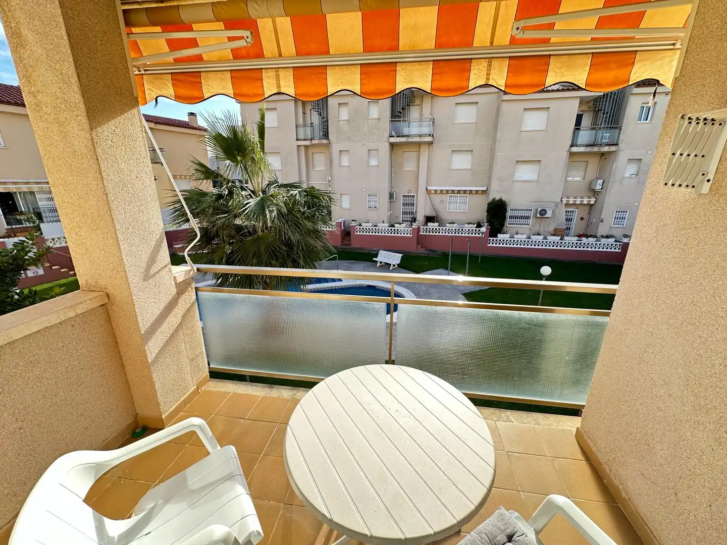 Terrasse von Wohnungen zum Verkauf in Torredembarra mit Privatgarten, Terrasse und Balkon