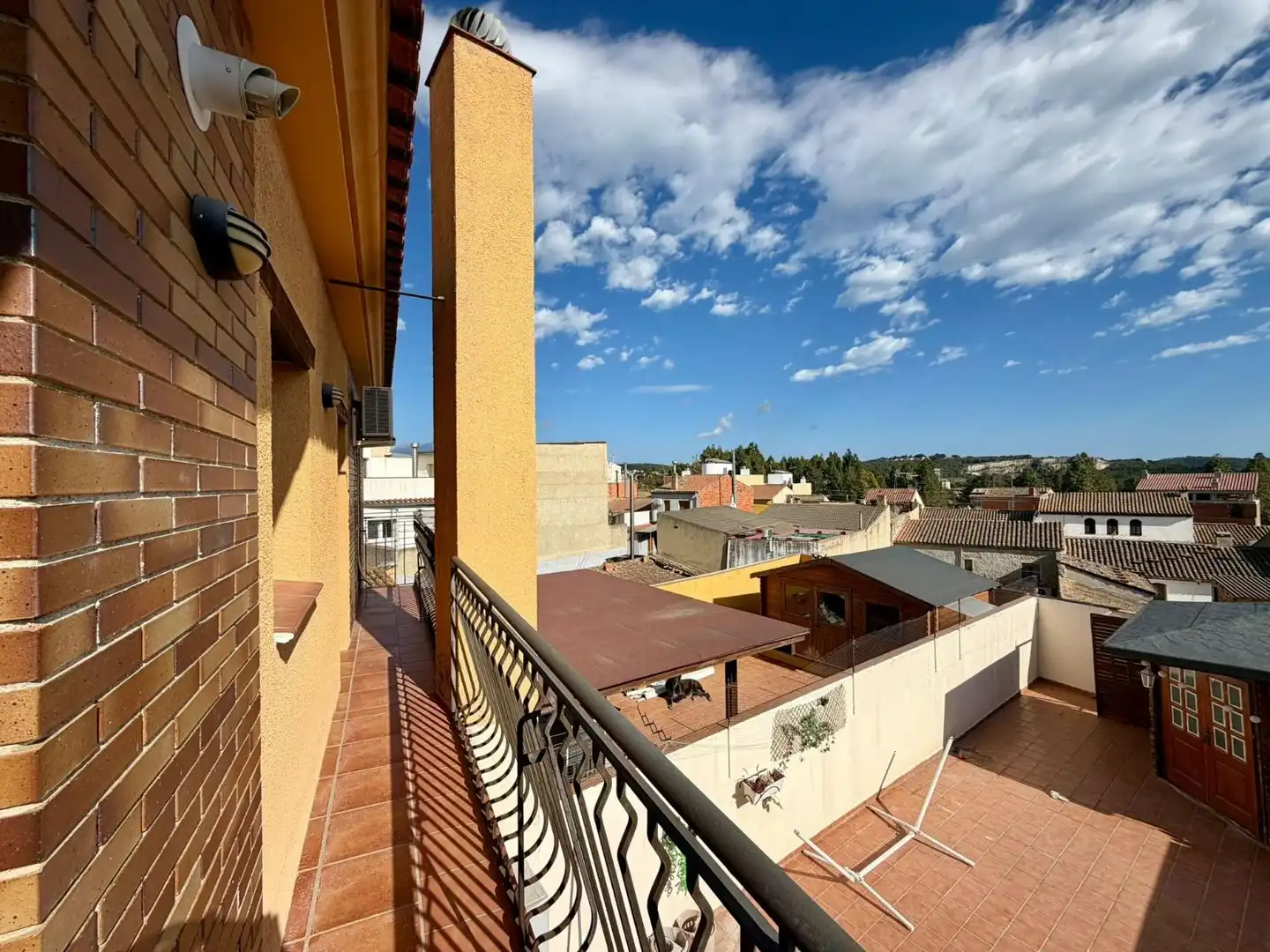 Vista exterior de Ático en venta en Castellet i la Gornal con Aire acondicionado, Calefacción y Terraza
