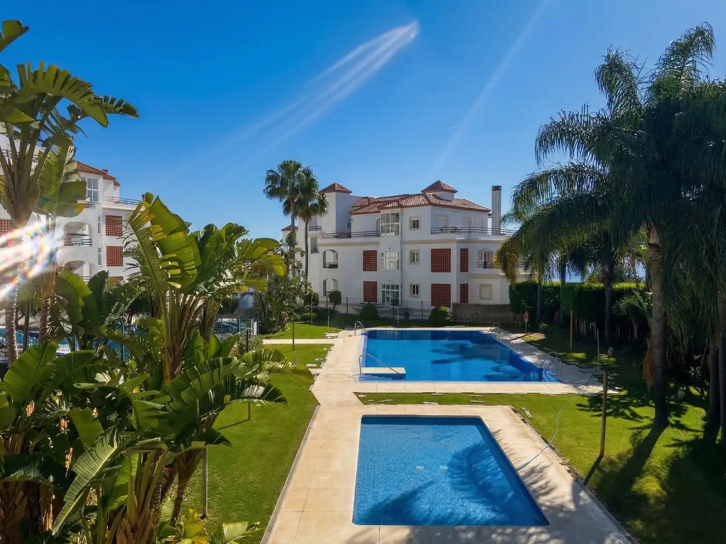 Vista exterior de Apartamento en venta en Manilva con Aire acondicionado, Calefacción y Terraza