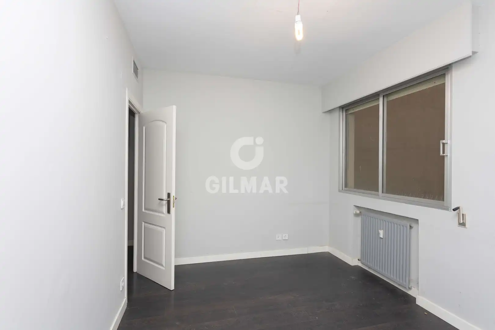 Habitación de Piso en venta en Madrid con Calefacción