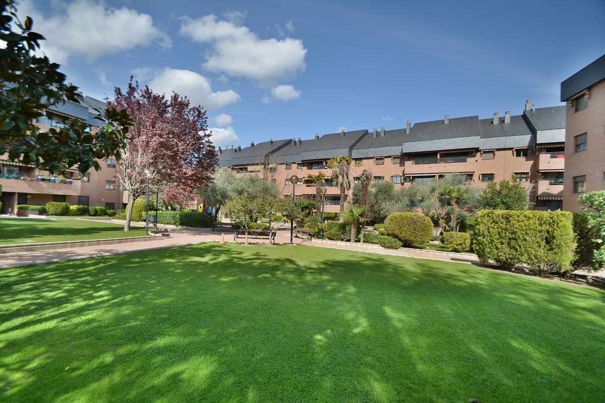 Flat to rent in N/A, 5, Avenida Europa