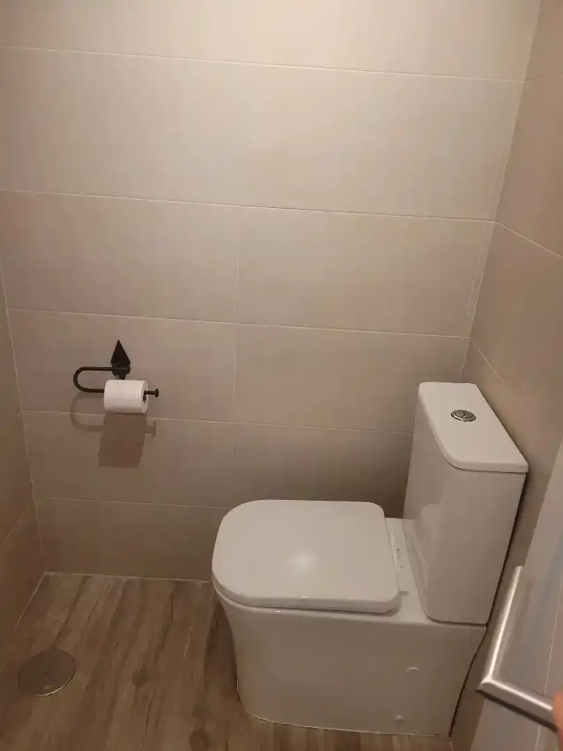 Badezimmer von Wohnung zur Miete in Mollina