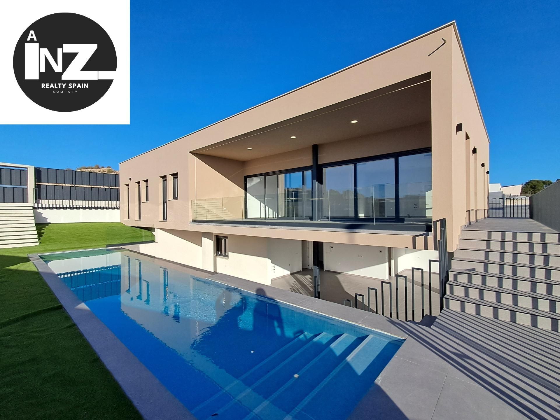 Vista exterior de Casa o xalet en venda en Molina de Segura amb Aire condicionat, Jardí privat i Terrassa