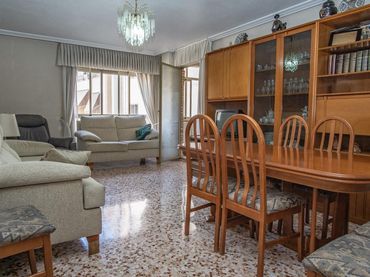 Appartement avec balcon à vendre à Plaza de Toros - Avenida Chapí - Trinquete