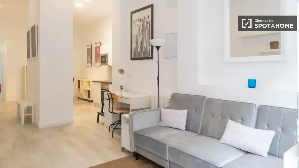 Room in San Isidro
