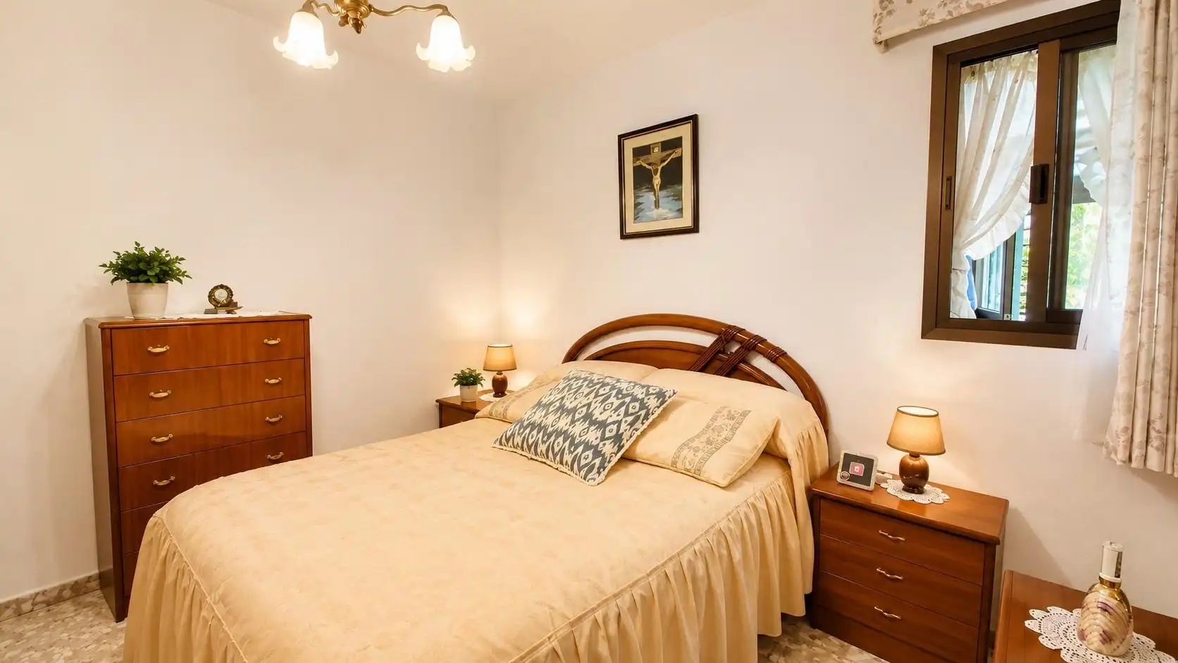 Dormitori de Apartament en venda en Estepona