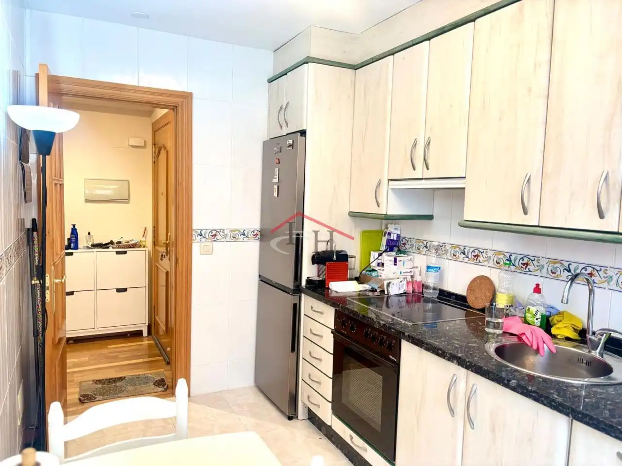 Cocina de Apartamento en venta en León Capital  con Calefacción, Parquet y Terraza