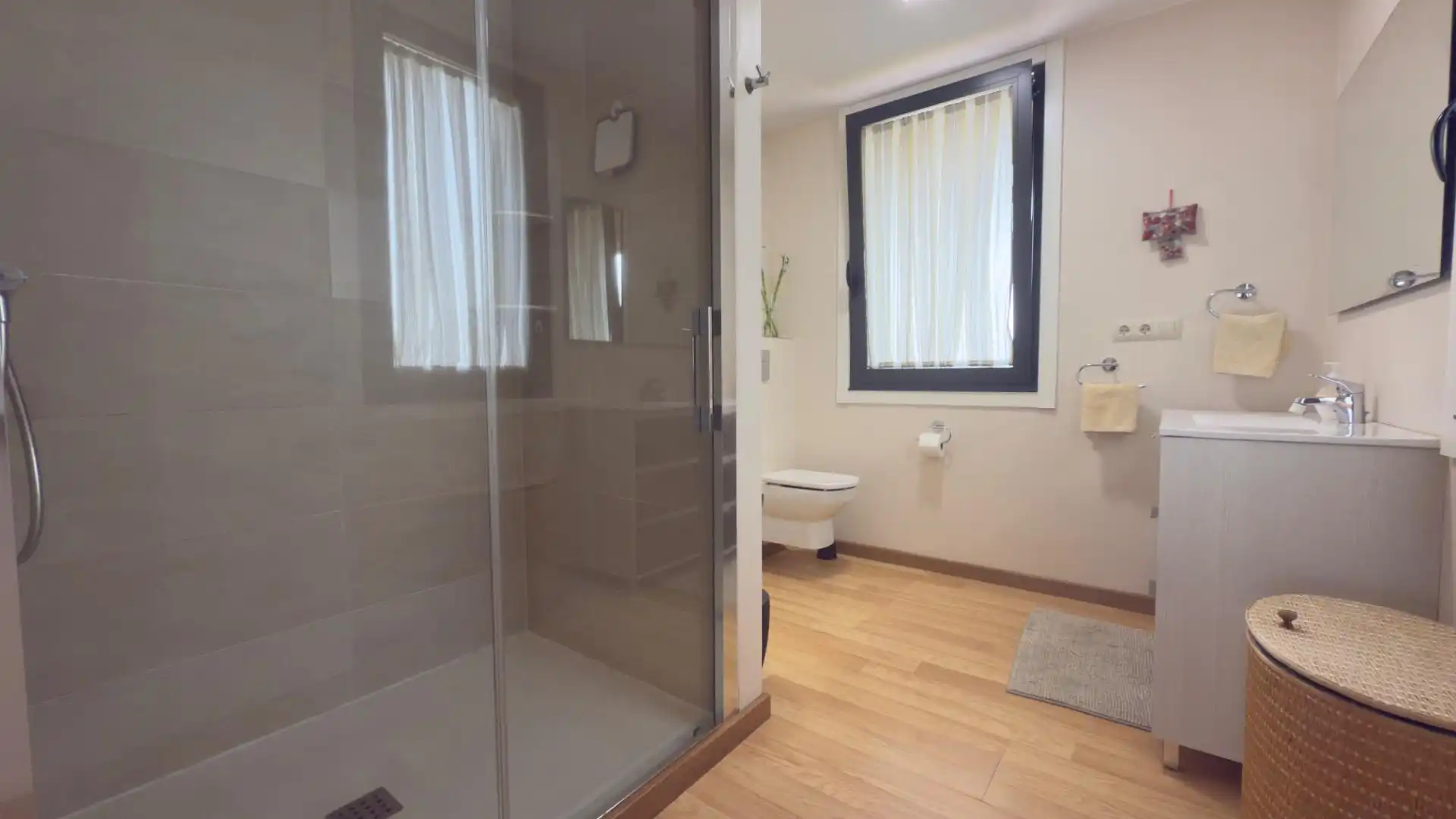 Baño de Finca rústica en venta en Maside con Calefacción, Jardín privado y Terraza