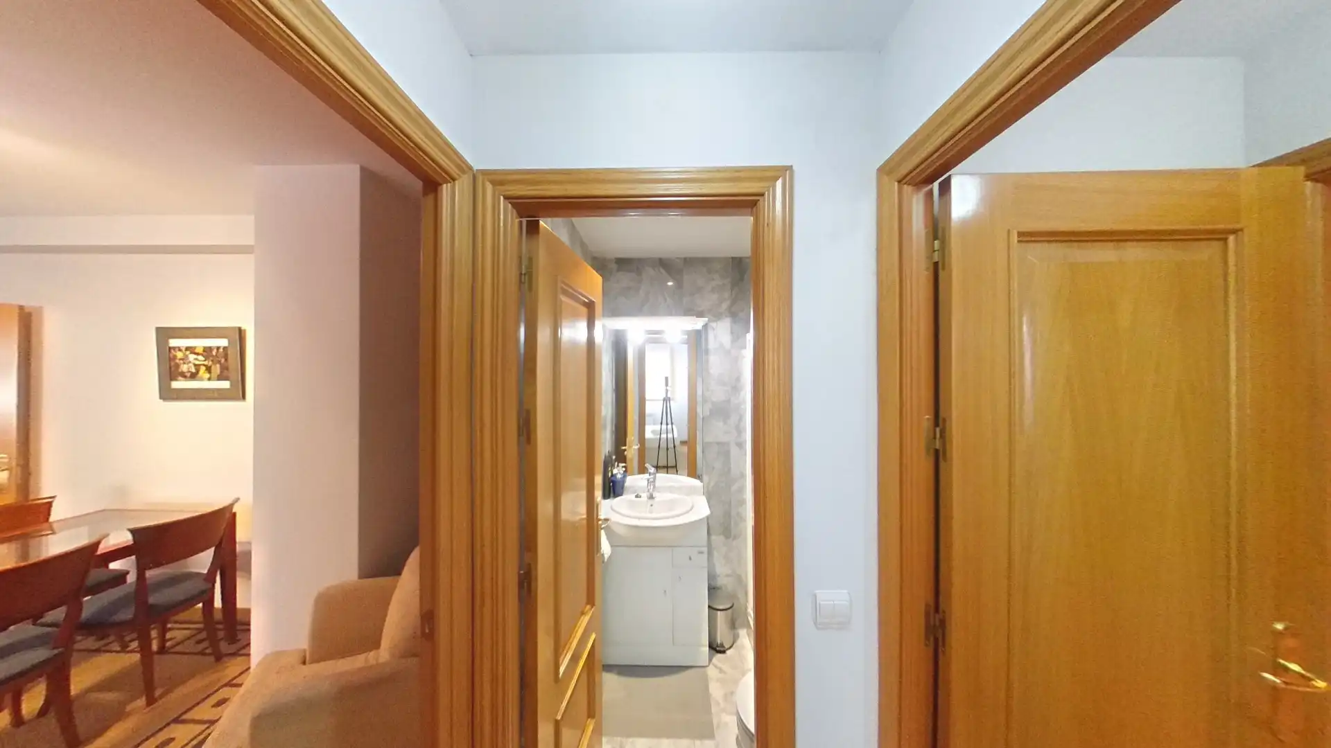 Flat for rent in Calle de Rafael Bergamín, San Juan Bautista