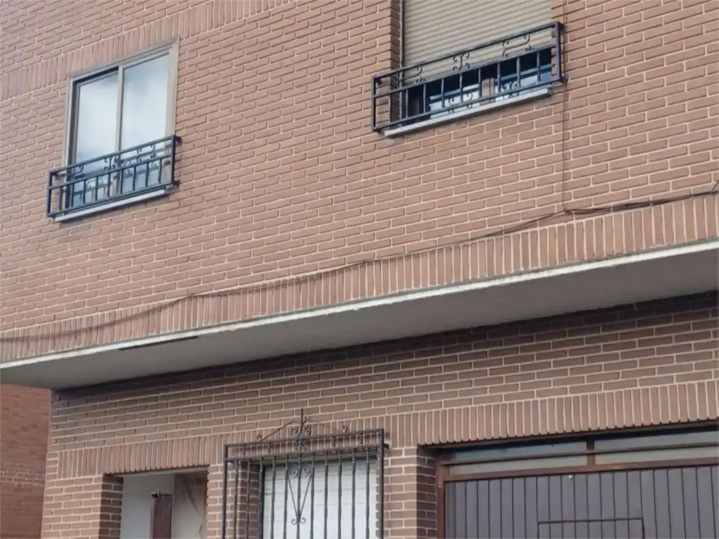 Vista exterior de Piso en venta en Menasalbas con Trastero y Balcón