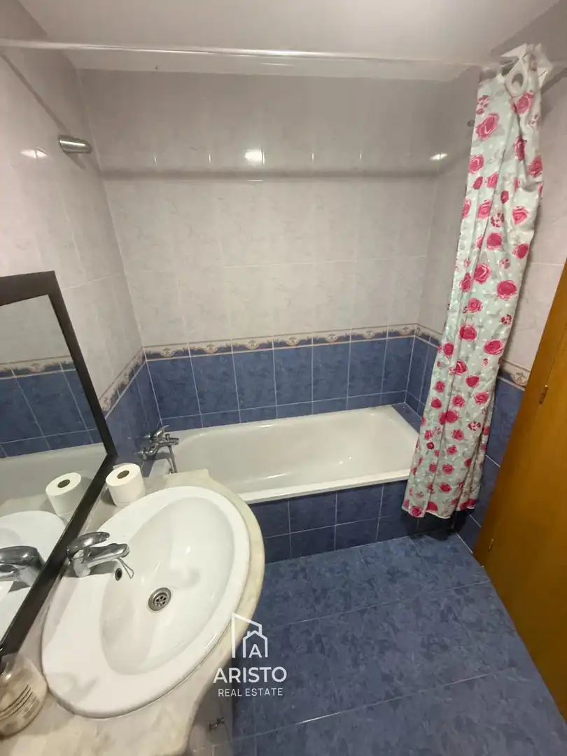 Badezimmer von Wohnung zum Verkauf in Manises
