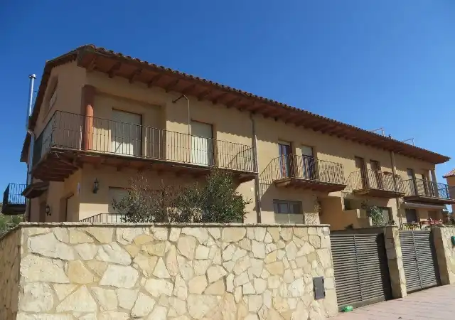Exterior view of Houses for sale in Valderrobres, Teruel