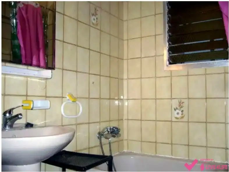 Badezimmer von Wohnung zur Miete in Valencia mit Klimaanlage, Heizung und Möbliert