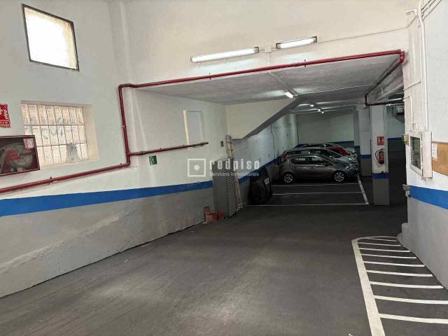 Garaje en Venta en LAGO ISEO en Casco histórico de Vicálvaro