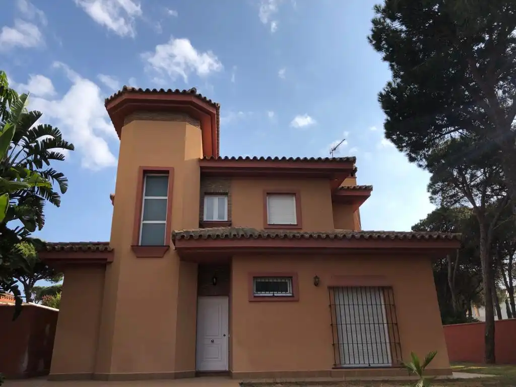 Chalet con piscina en venta en Carretera de la Barrosa