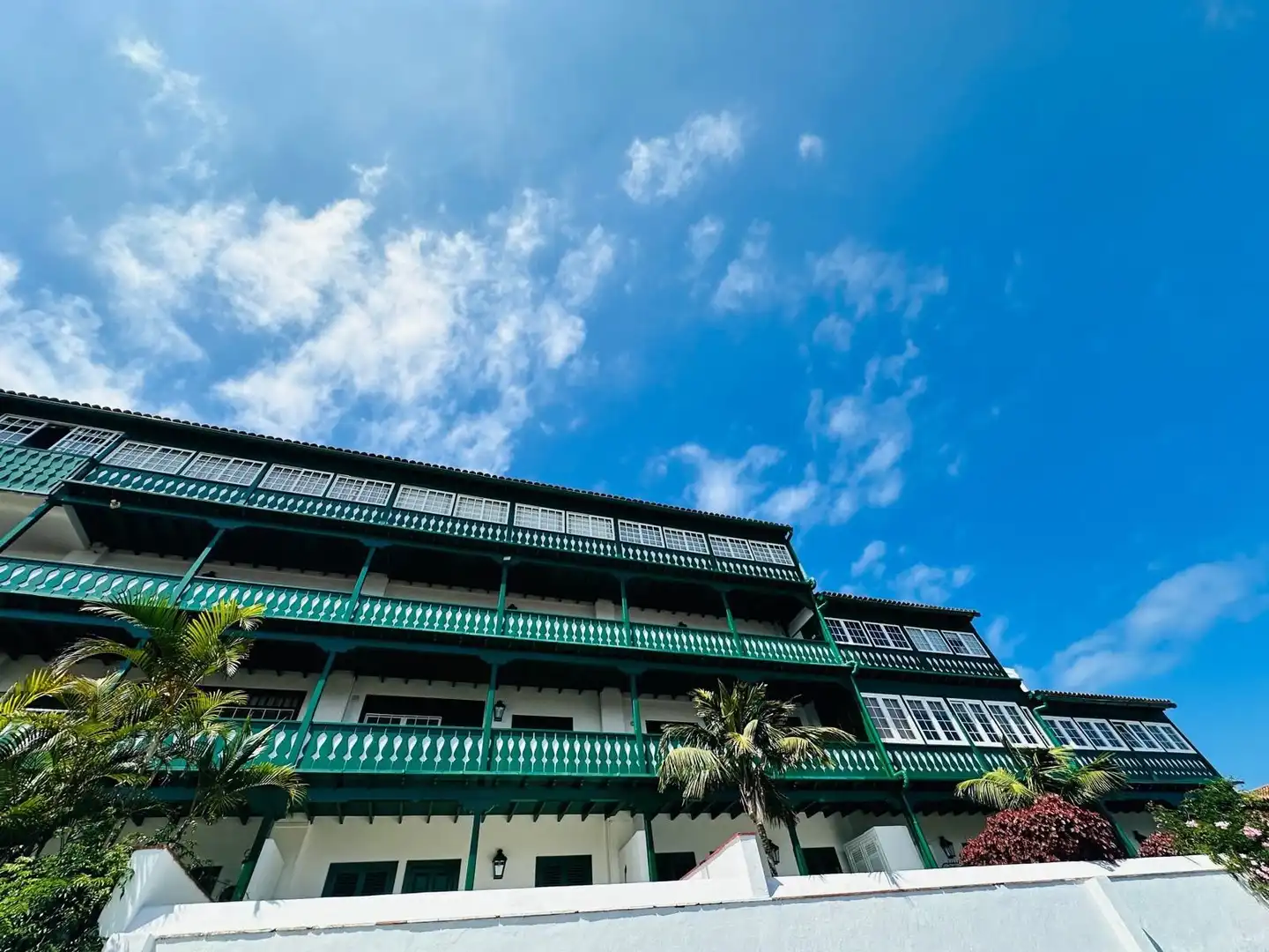 Vista exterior de Apartamento en venta en Puerto de la Cruz con Terraza y Piscina comunitaria