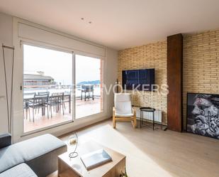 Living room of Attic to rent in  Barcelona Capital  with Air Conditioner, Heating and Parquet flooring