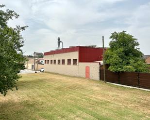 Vista exterior de Nau industrial de lloguer en Torelló amb Calefacció