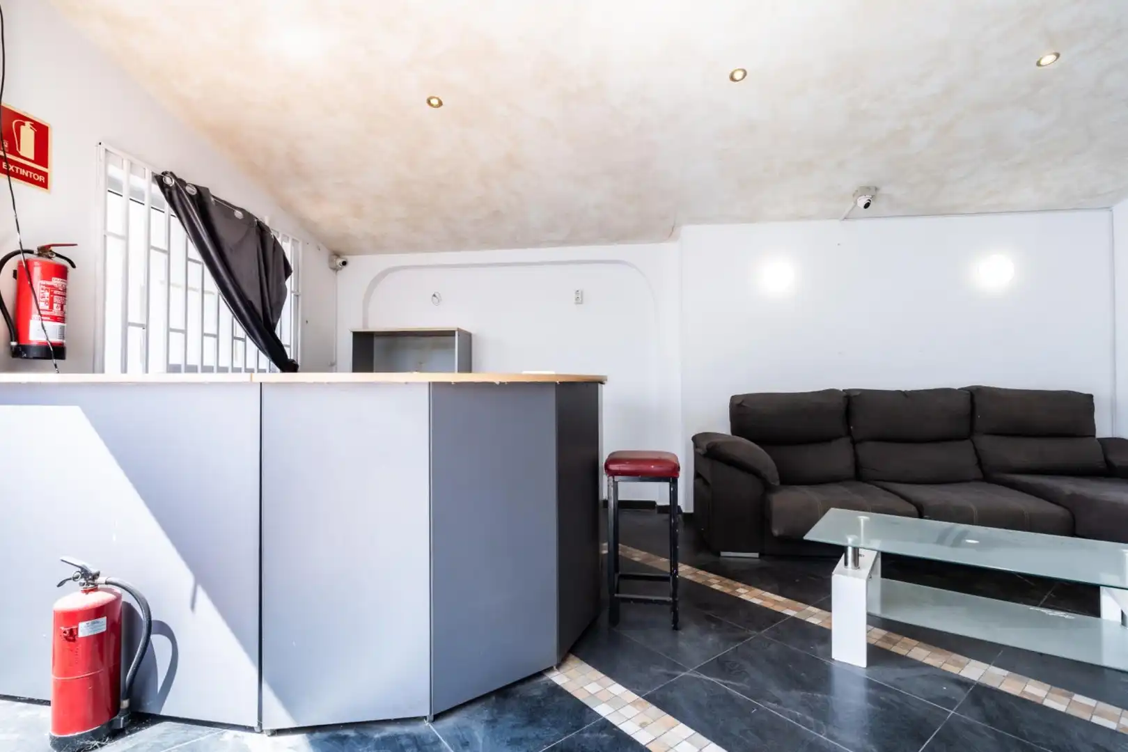 Büro zum Verkauf in Arona