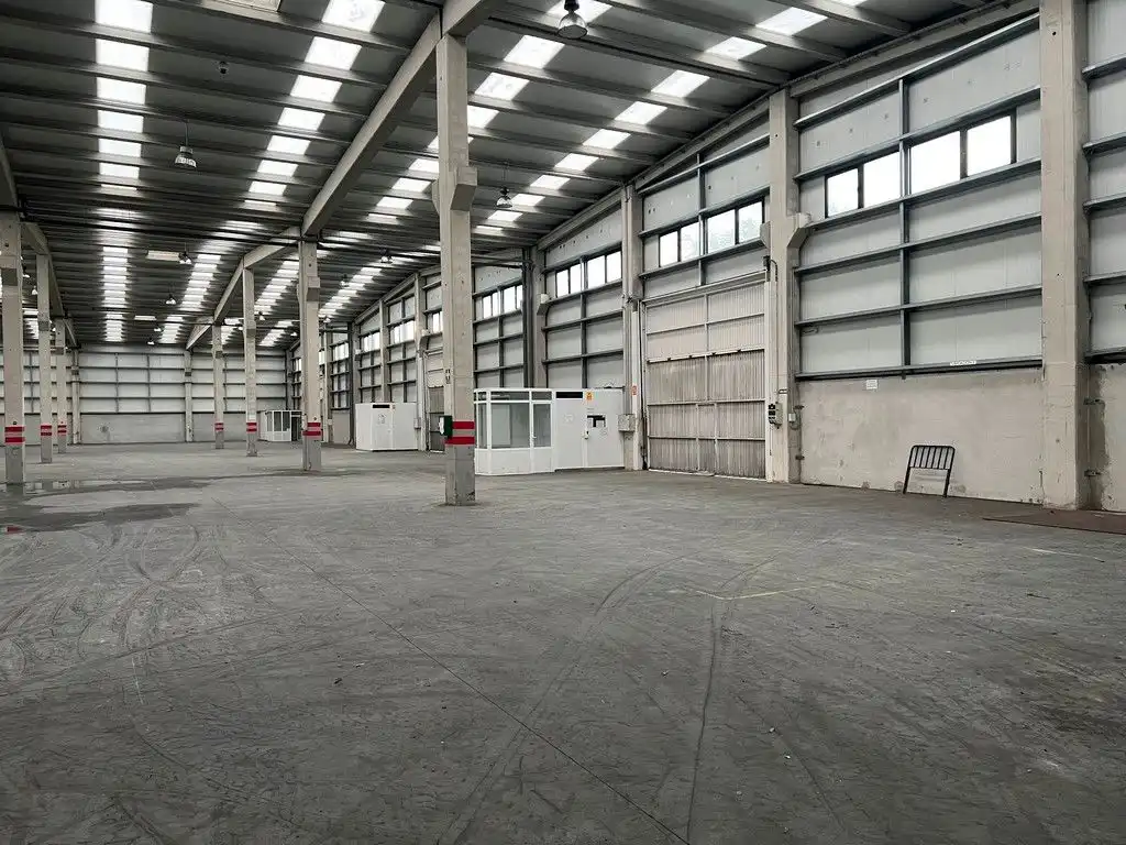 Industrial building to rent in Almeiras, imagen 11