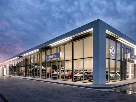 Local comercial en Alquiler en Avenida del Peralón, 2 en Lugones