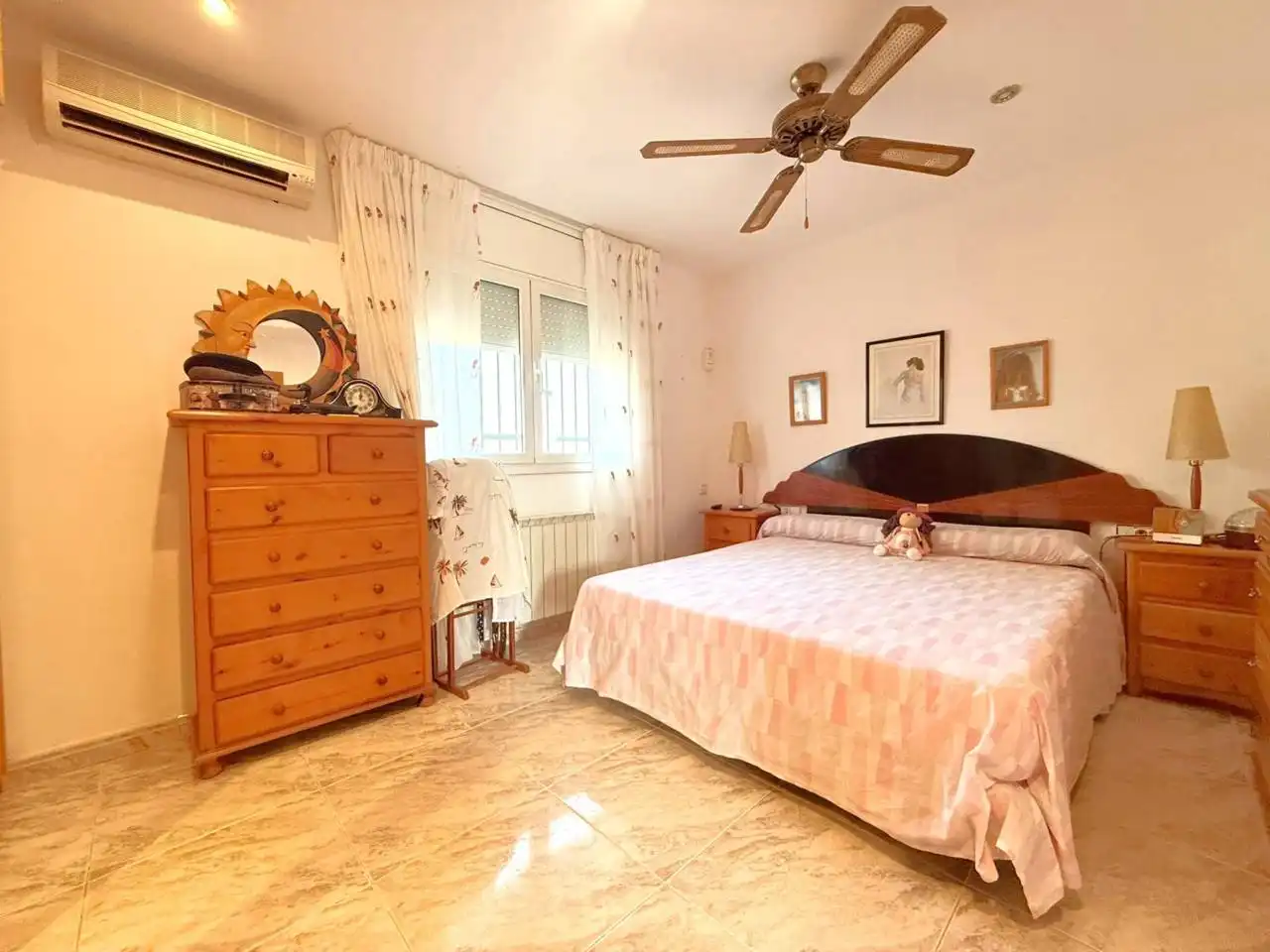 Habitación de Casa o chalet en venta en Riells i Viabrea con Aire acondicionado, Jardín privado y Terraza