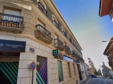 Locale commerciale in vendita a Calle Merced 16
