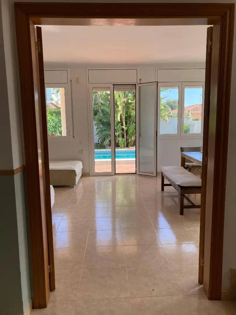 Wohnzimmer von Haus oder Chalet zum Verkauf in Roda de Berà mit Heizung, Privatgarten und Terrasse