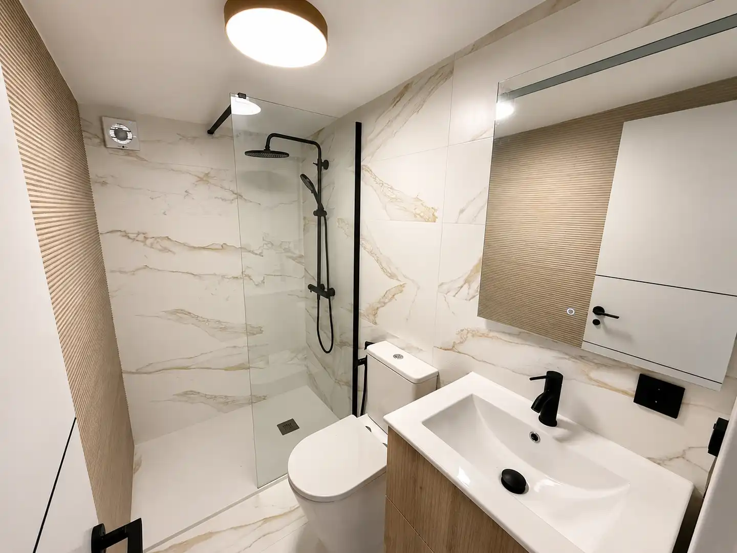 Baño de Casa o chalet en venta en La Nucia con Aire acondicionado, Terraza y Piscina