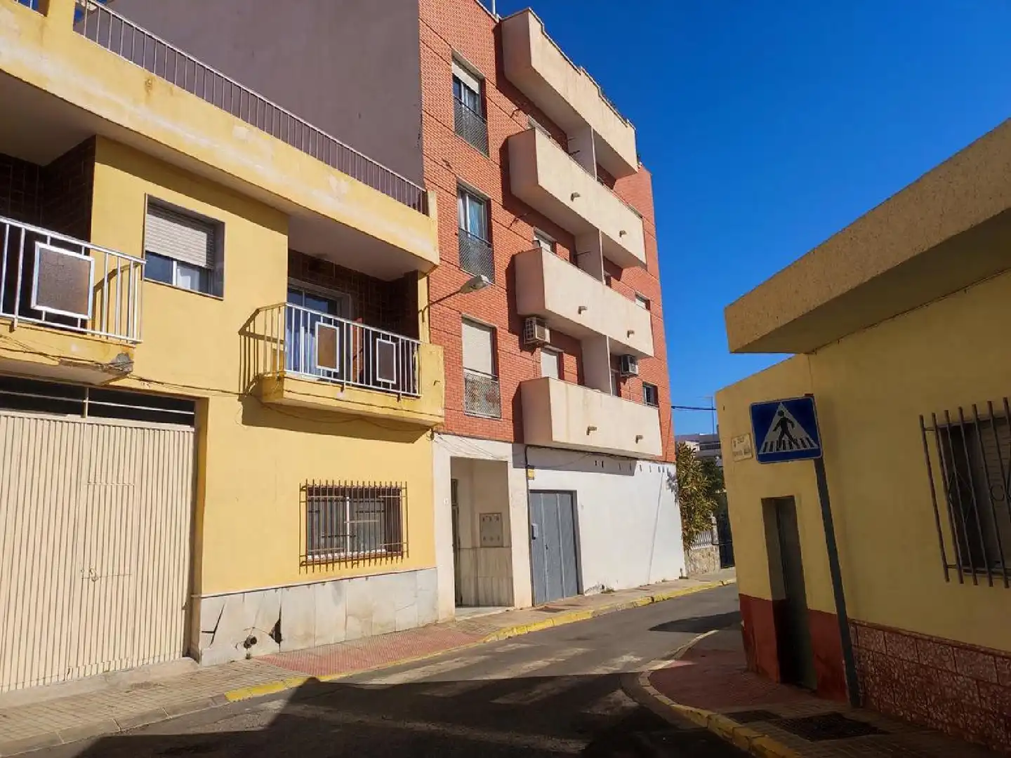 Vista exterior de Pis en venda en El Ejido