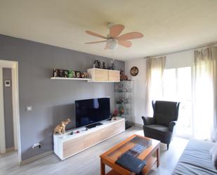 Living room of Flat for sale in  Madrid Capital  with Air Conditioner, Terrace and Balcony