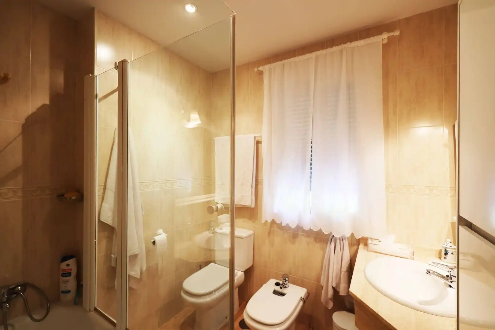 Baño de Casa o chalet en venta en Colmenarejo con Calefacción, Jardín privado y Terraza