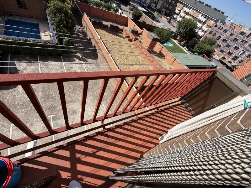 Terrassa de Pis en venda en Madrid amb Aire condicionat, Calefacció i Jardí privat