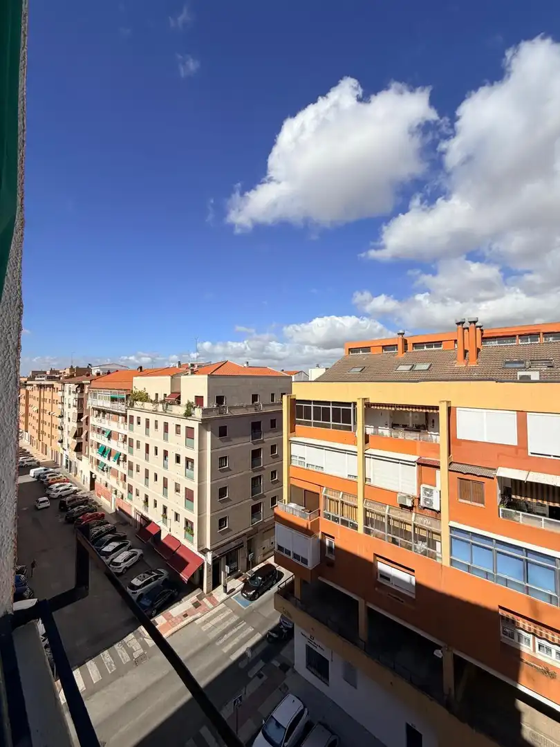 Vista exterior de Piso en venta en Badajoz con Aire acondicionado, Calefacción y Balcón
