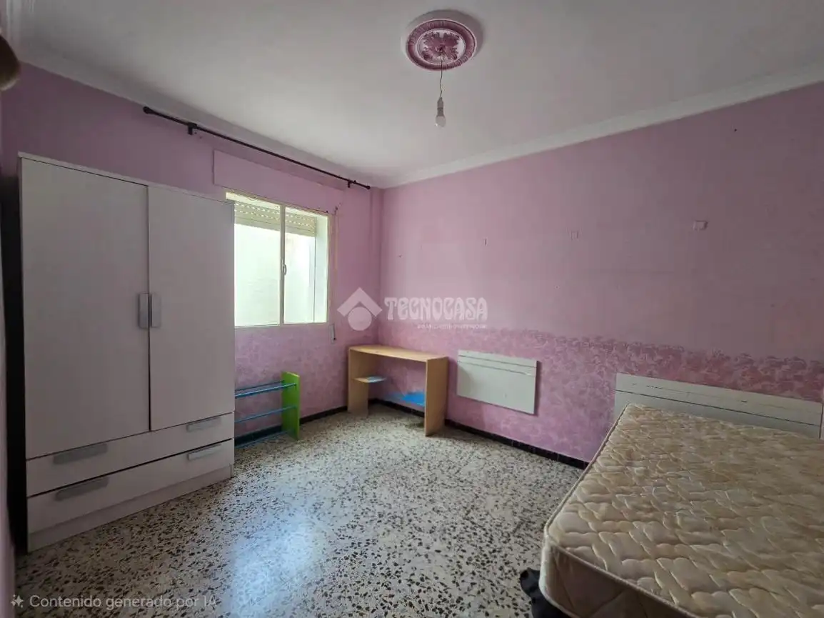 Habitación de Casa adosada en venta en Morón de la Frontera