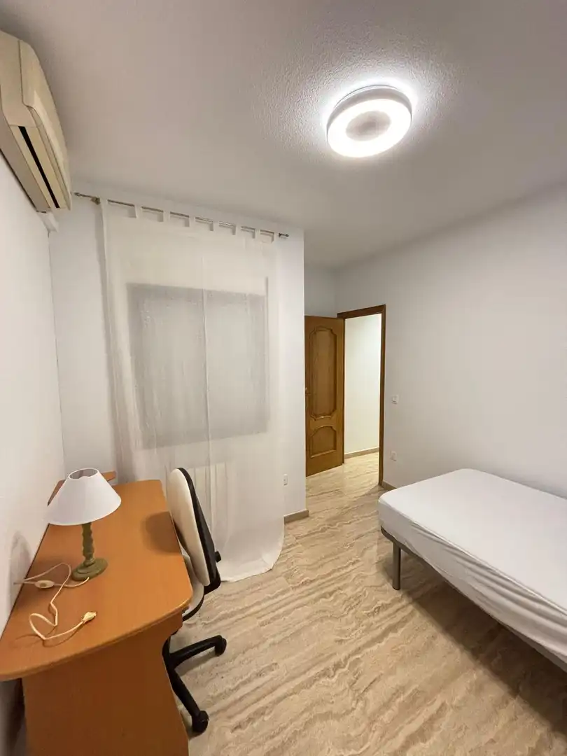 Schlafzimmer von Wohnung zur Miete in Valdepeñas