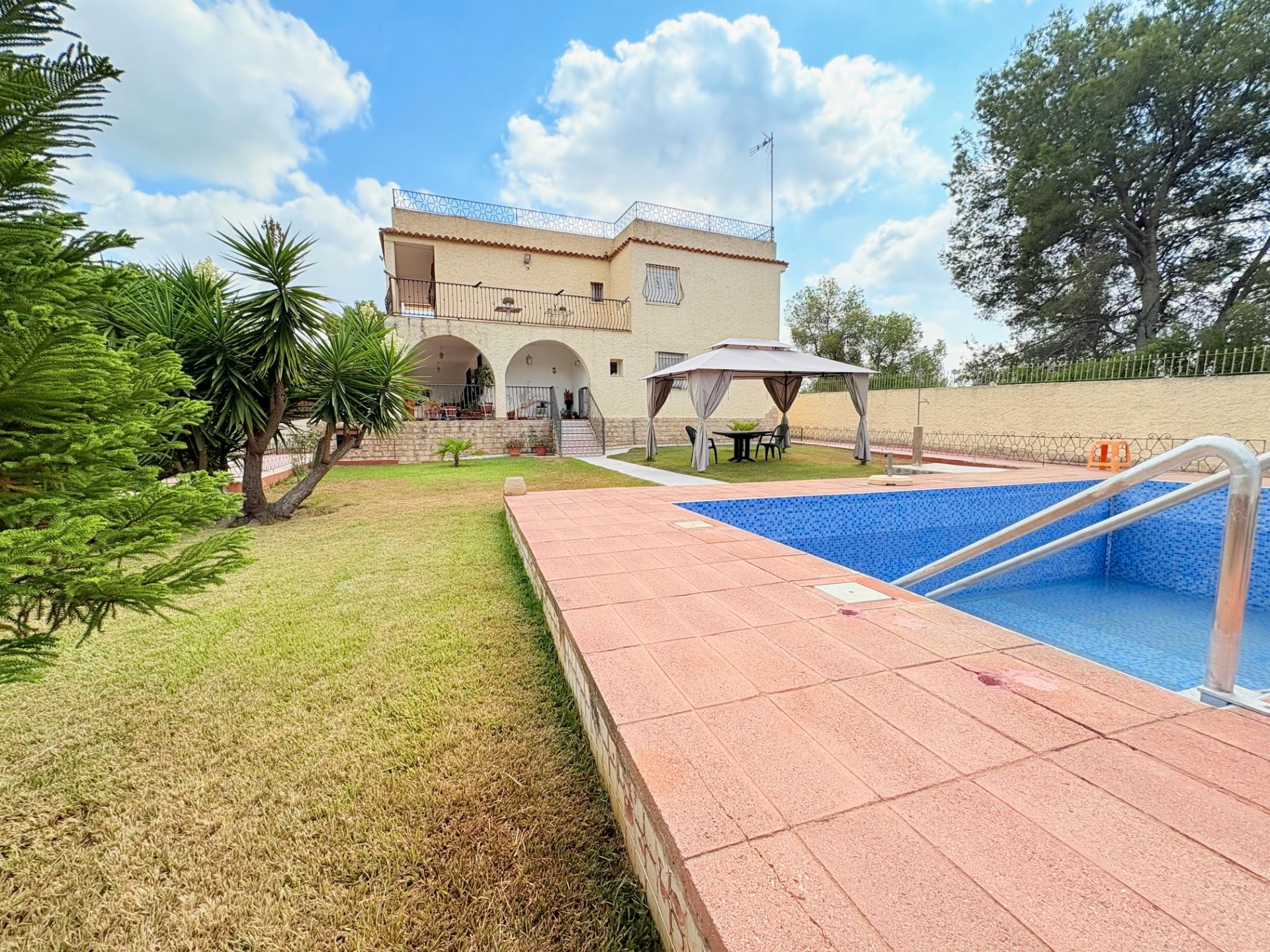 Swimming pool of House or chalet for sale in Vilamarxant  with Private garden, Terrace and Swimming Pool