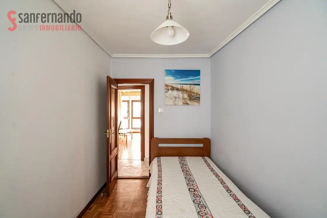 Flat for sale in Calle Secada, Cuatro Caminos
