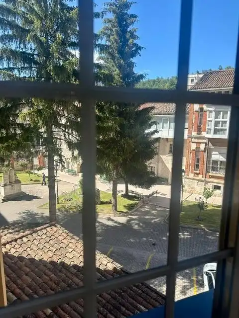 Außenansicht von Wohnung zum Verkauf in Burgos mit Heizung, Parkett und Möbliert