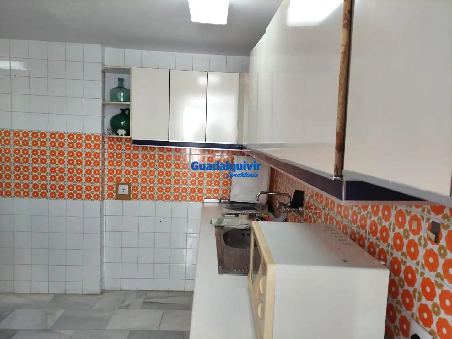 Kitchen of Flat for rent in Sevilla  with Air Conditioner, Furnished and Community pool