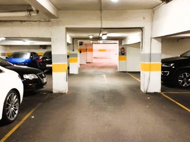 Individuel avec ascenseur à vendre à Calle Constantino Suárez "El Españolito" 6